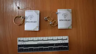 Грузчик аэропорта Актау украл из багажа украшения на 930 тысяч тенге