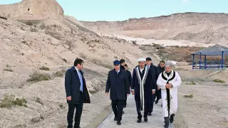 Токаев: Я специально нашел время, чтобы посетить Бекет-ата