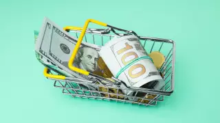 Курс доллара вырос почти на 4 тенге