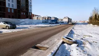 Беременная женщина упала в открытую ливневку в Костанае - СМИ