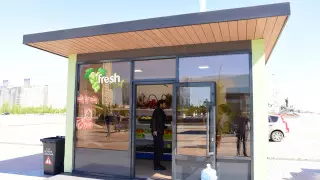 Мы провалили с треском - депутат о сети торговых киосков в Астане