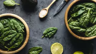 "Кишечник будет работать как часы": гастроэнтеролог о продуктах, которые стоит включить в рацион