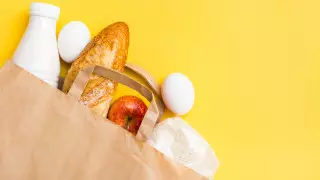 Чего ждать после отмены регулирования цен на соцпродукты, рассказали эксперты