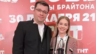 Мать Гарика Харламова вступилась за сына в публичной перепалке с Асмус