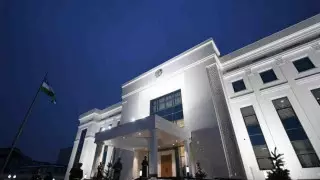 Пьяный мужчина устроил погром в посольстве Узбекистана в Астане