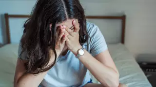 "Важно заботиться о себе". Психолог объяснила, что такое пермакризис