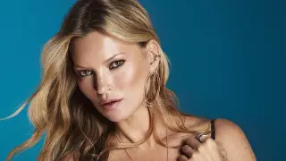 48-летнюю Кейт Мосс с розовыми волосами обвинили в чрезмерном фотошопе