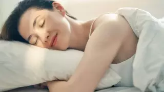 Утро бывает добрым: сомнолог перечислил правила легкого пробуждения