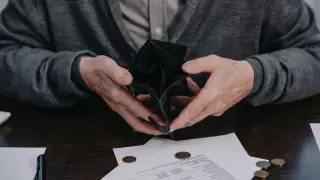 Миллион казахстанцев может обратиться за помощью по закону о банкротстве