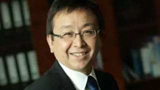 Чаще улыбайтесь и обнимайтесь. Алмаз Шарман о здоровье и душевном комфорте