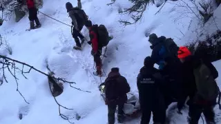 Попала под лавину: пропавшую женщину спасли в горах Алматы