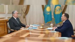 Токаев принял акима Актюбинской области Тугжанова