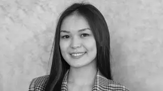 "О таких дочерях мечтают все родители". Что известно о погибшей в Италии казахстанке