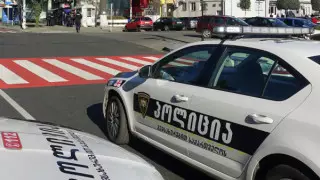 Бывший военный застрелил 5 человек с балкона в Грузии