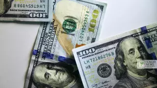 Сколько стоят доллар и евро в обменниках Казахстана