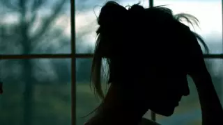 В Таразе 19-летняя девушка спрыгнула с пятого этажа