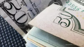 Курс доллара снова поднялся выше 460 тенге