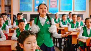 День учителя предлагают отмечать 5 октября в Казахстане