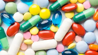 Такое же, но за копейки? Можно ли использовать дженерики вместо оригинальных лекарств