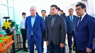 Долгострои, школы, медцентры. Кульгинов проверил объекты в области Ұлытау