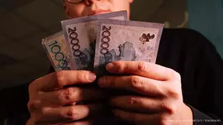 "Знакомый взял заем, а коллекторы звонят нам". Что делать?