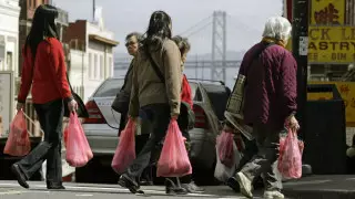 Как разрушается организм женщины, которая таскает тяжелые сумки и ребенка