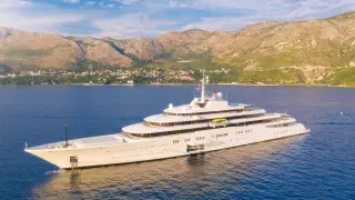 Яхты и бриллианты в моллюсках. Какие путешествия выбирают ультрабогатые