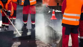 На обвинения в незаконных закупках ответили в "КазАвтоЖоле"