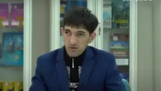 Сельский парень из Туркестанской области самостоятельно выучил десять языков