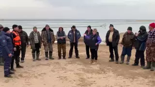 12 человек спасли с отколовшейся льдины на Капшагайском водохранилище