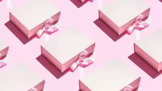 Развлечения и скидки: куда пойти и что купить 8 Марта