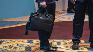 Госслужащих намерены вывозить работать в другие регионы