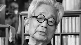 Умер нобелевский лауреат, японский писатель Кэндзабуро Оэ