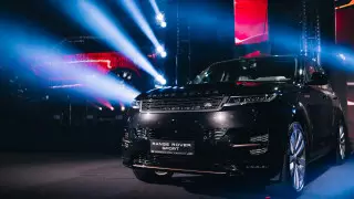 Мощный, яркий, бескомпромиссный. Новый Range Rover Sport представлен в Казахстане
