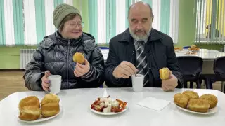 Тонну баурсаков раздали в Усть-Каменогорске