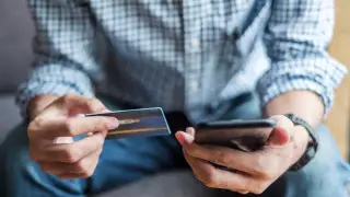 Казахстанцам рассказали о новой схеме мошенничества