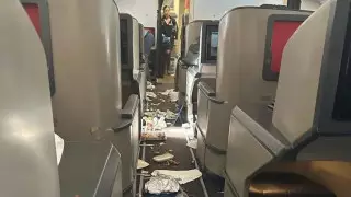 Десять человек пострадали во время сильной турбулентности на рейсе в Лиссабон