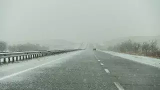 Трассу закрыли в Костанайской области из-за размыва дороги