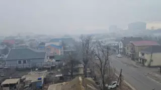 Атырау в дыму: не открывать окна и носить маски посоветовали медики