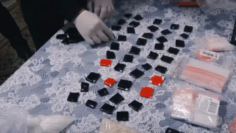 Кадры из видео