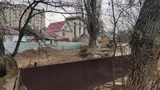 Алматинцы возмутились сноcом спортплощадки на терренкуре