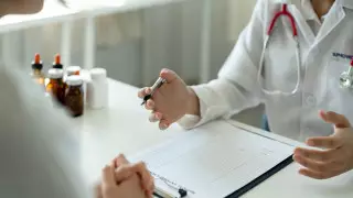 "Вы тоже можете быть "блатными" - глава Минздрава о работе частных клиник