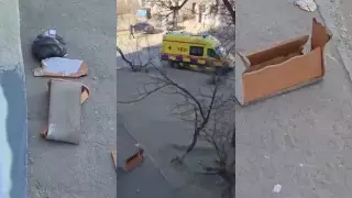 Мебель выбросили на голову прохожего в Актау: пострадавший до сих пор парализован