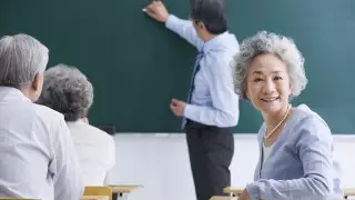 За парту после 40 лет: почему дети в Казахстане не ходят в школу