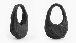 Как выглядит сумка из метеорита за 20 миллионов тенге