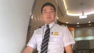 29-летний казахстанец - пилот самого большого самолета в мире