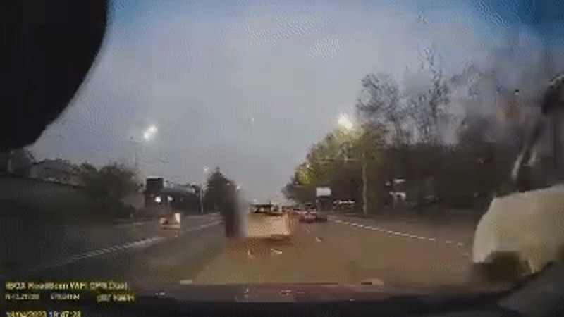 Кадры из видео