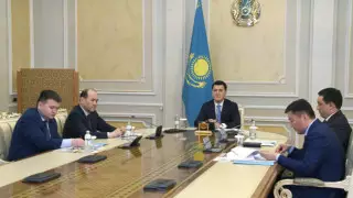 Карин провел заседание Комиссии по вопросам противодействия коррупции