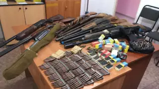 Автоматы, ружья и гранаты: в КНБ рассказали о найденных схронах