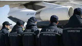 Землетрясение в Турции: Эрдоган наградил казахстанских спасателей